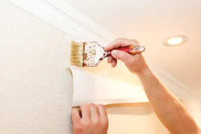 Pose de papier peint à Villerbon — revêtements muraux et toiles de verre